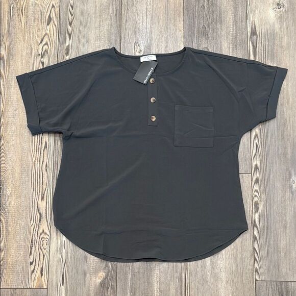 Zenana Gray Top with accent buttons - Picture 1 of 5